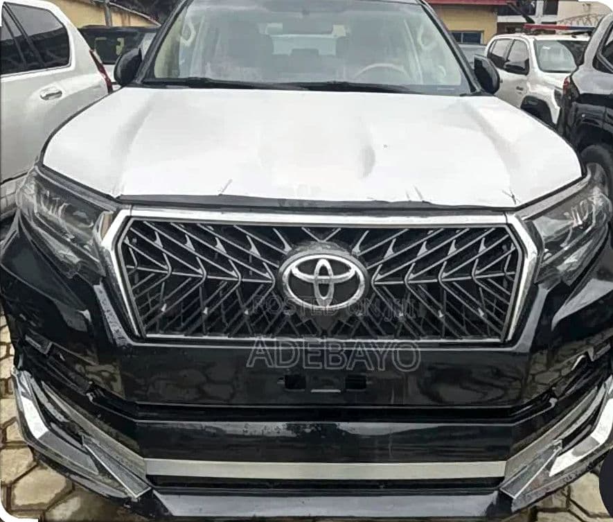 Vehicle or machinery available for lease